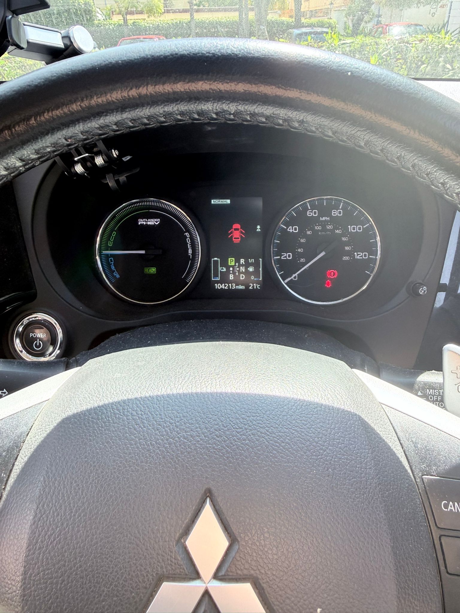 Mitsubishi MITSUBISHI OUTLANDER ESTATE 2.0 PHEV GX4h 5dr Auto (April 2014 - July 2015) 2014 5 doors 5 seats Hybrid Automatic
